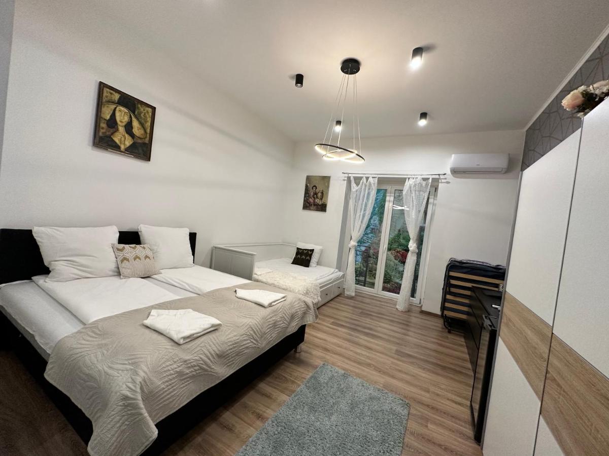 Budapest Garden Apartman Esterno foto